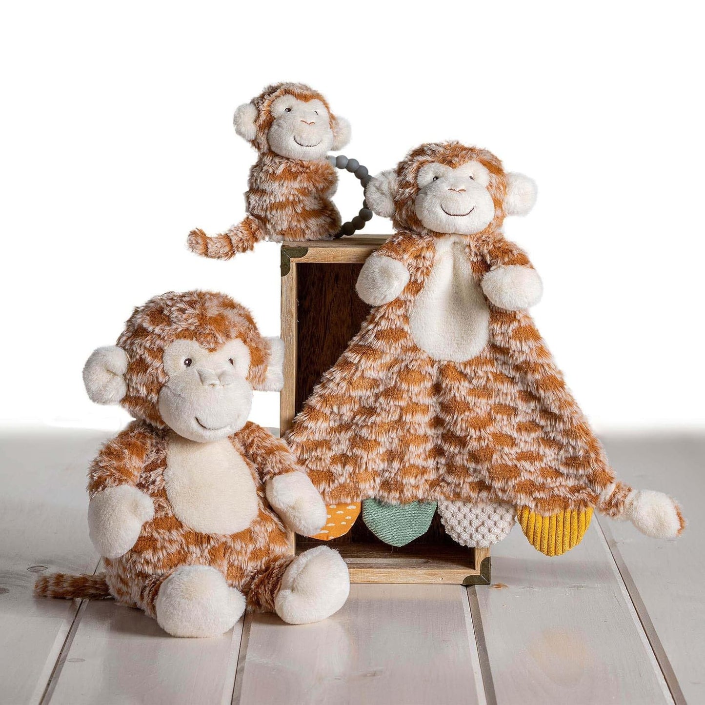 Mary Meyer Soft Baby Rattle with Soothing Teether Ring, 6-Inches, Afrique Monkey
