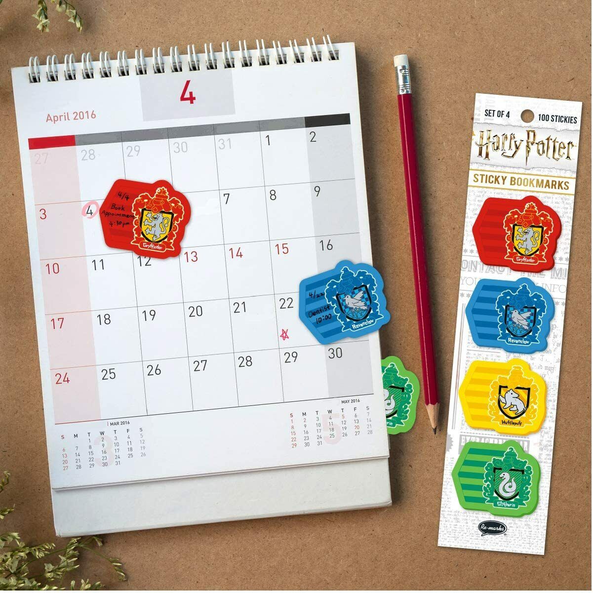 Re-Marks Harry Potter Hogwart's Crests 4 Pads of 25 Sticky Bookmarks