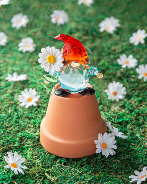 Ganz ACRY-805 Garden Gnome Figurine with Daisy, 2.5-inch Height